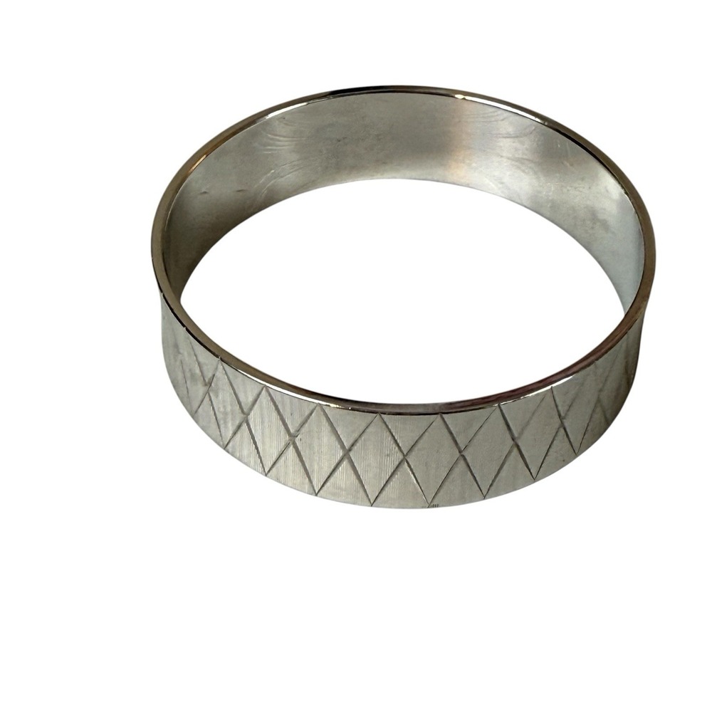 MONET 3/4" Wide Mod Patterned Etched X Silver Tone Bangle Bracelet